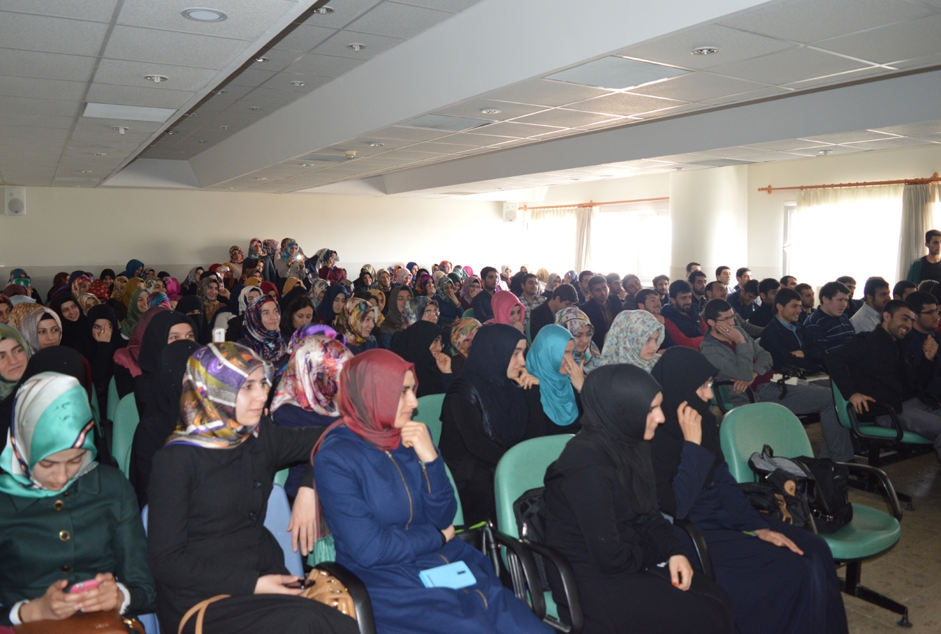Harran'da 3 dilde Halepçe konferansı